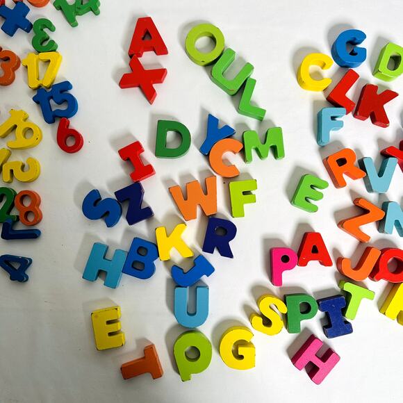 Vintage Bundle of Colorful Wooden Numbers & Letters (INCOMPLETE SETS) - Picture 4 of 5